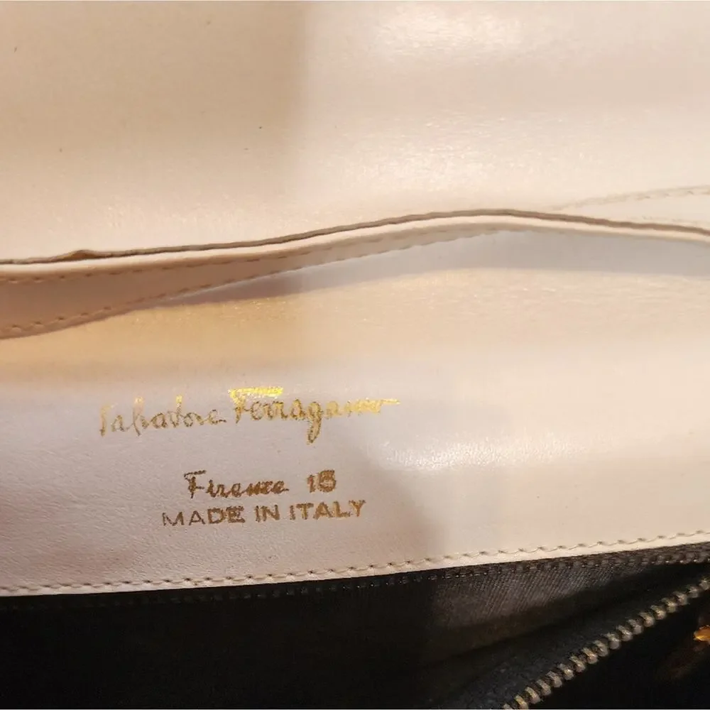 SALVATORE FERRAGAMO WHITE SATCHEL BAG